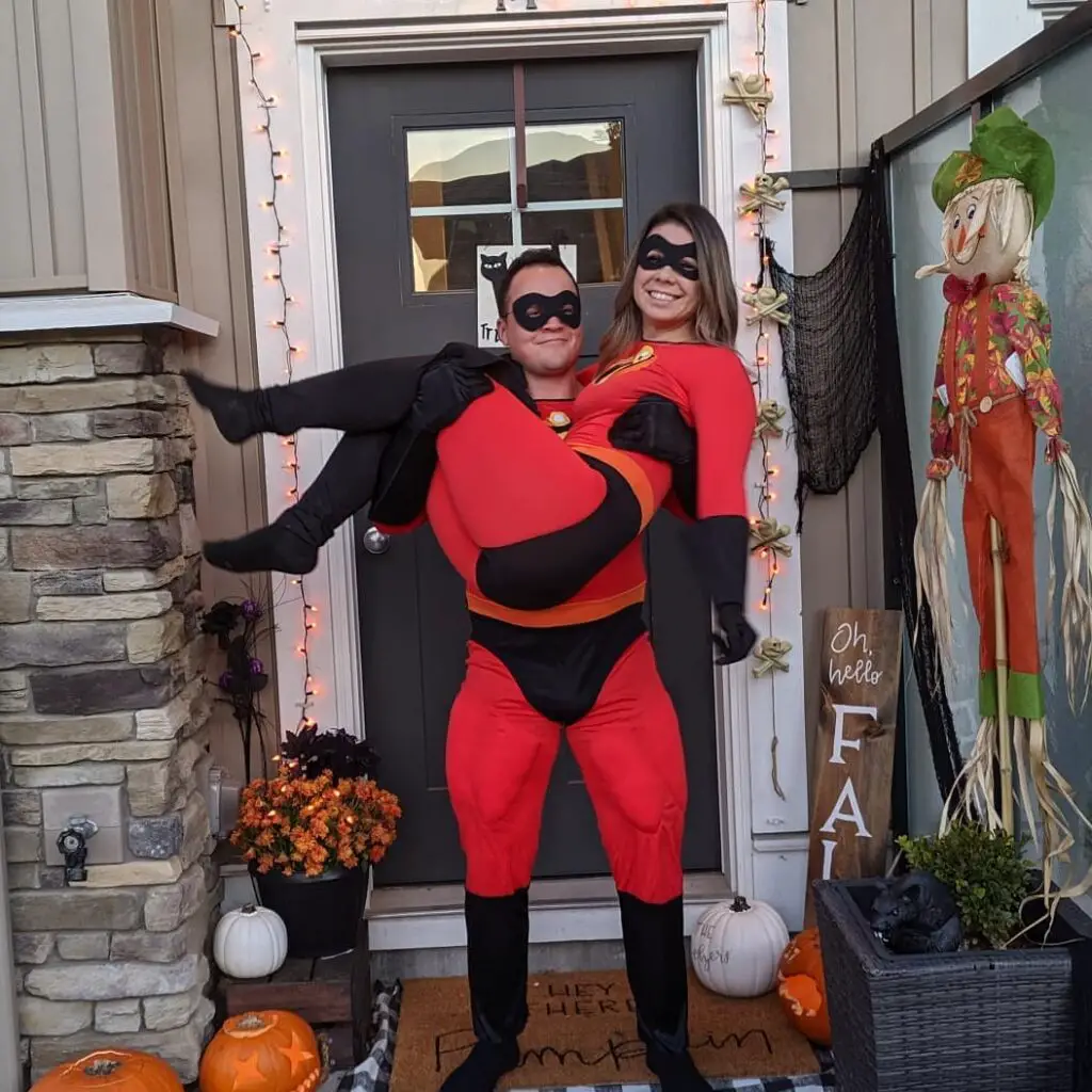 mrs and mr incredibles halloween costume for couples