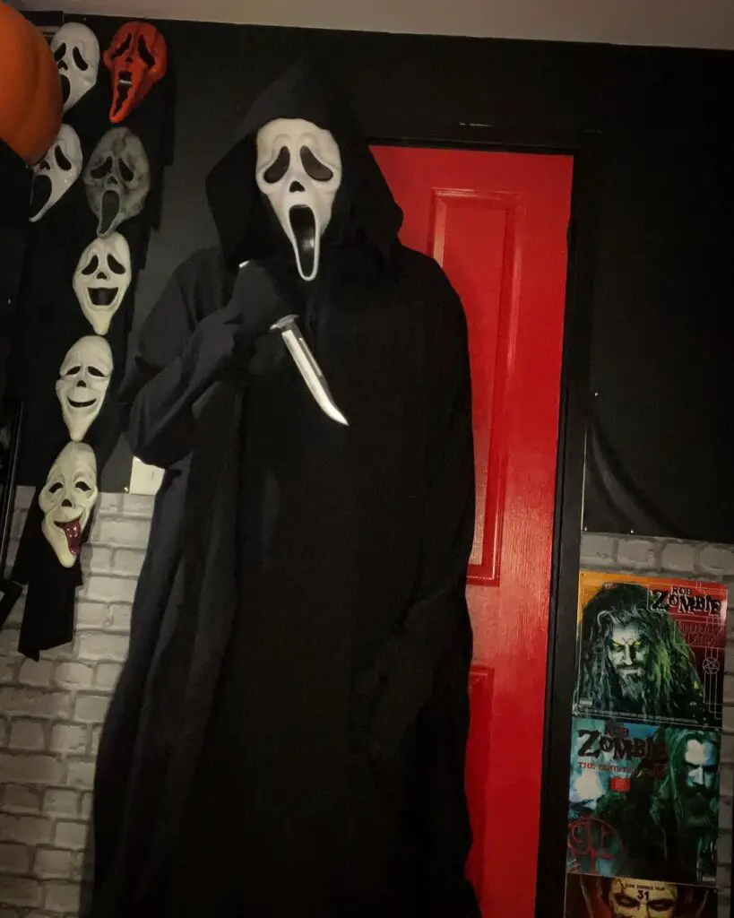 scream ghost halloween costumes
